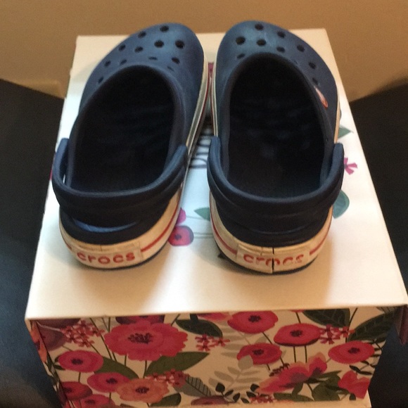 Crocs - Picture 3 of 5